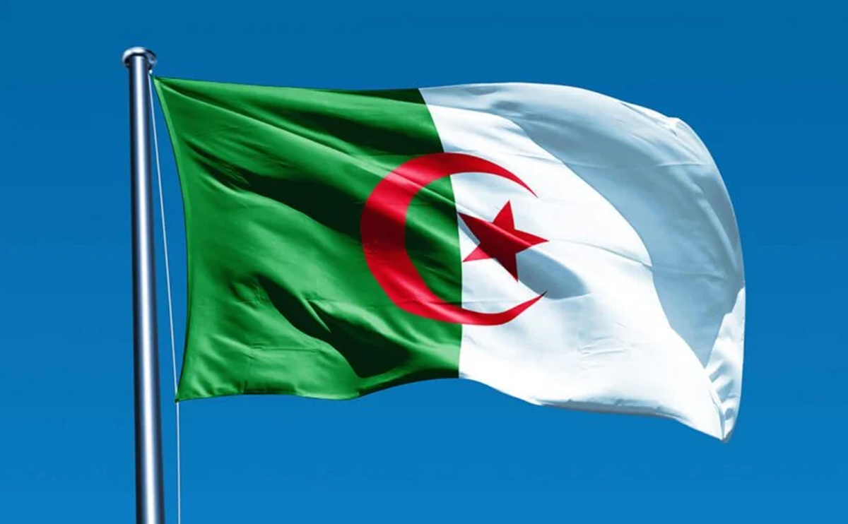الجزائر تعلن الحاجة لإعطاء جرعة ثالثة من لقاح كورونا