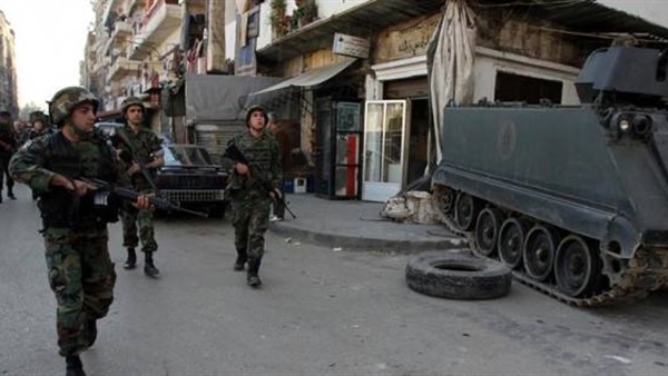 الجيش اللبناني يكثف إجراءاته عند مداخل بيروت