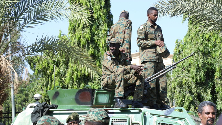 أخر التطورات في السودان ” تحركات عسكرية في الخرطوم “