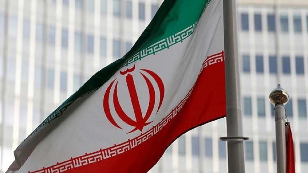 إيران: إطلاق صاروخ لاختبار منظومات الدفاع الجوي