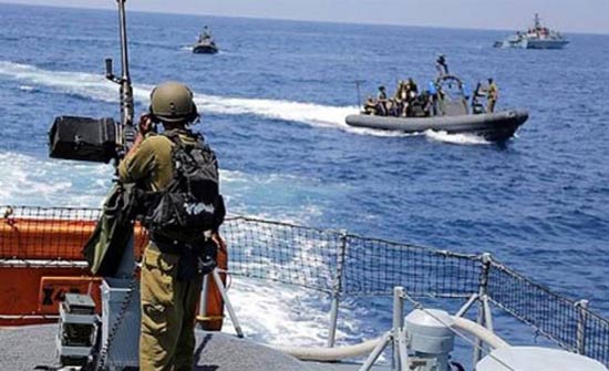 الاحتلال يعتقل صيادين في بحر شمال قطاع غزة