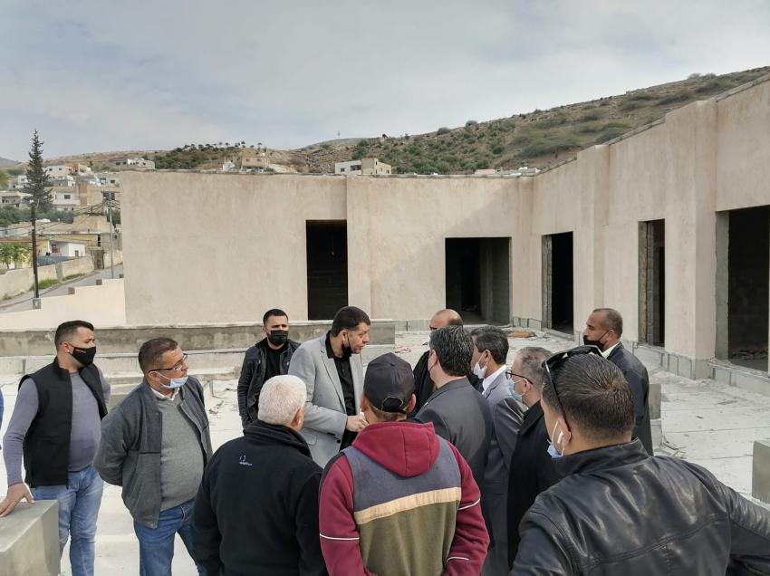 الوزير استيتية يجول في لوائي الأغوار الشمالية والوسطية والنائب الغزاوي يشيد بجهوده