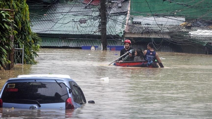 إعصار يضرب الفلبين ويودي بحياة أكثر من 20 شخصاً