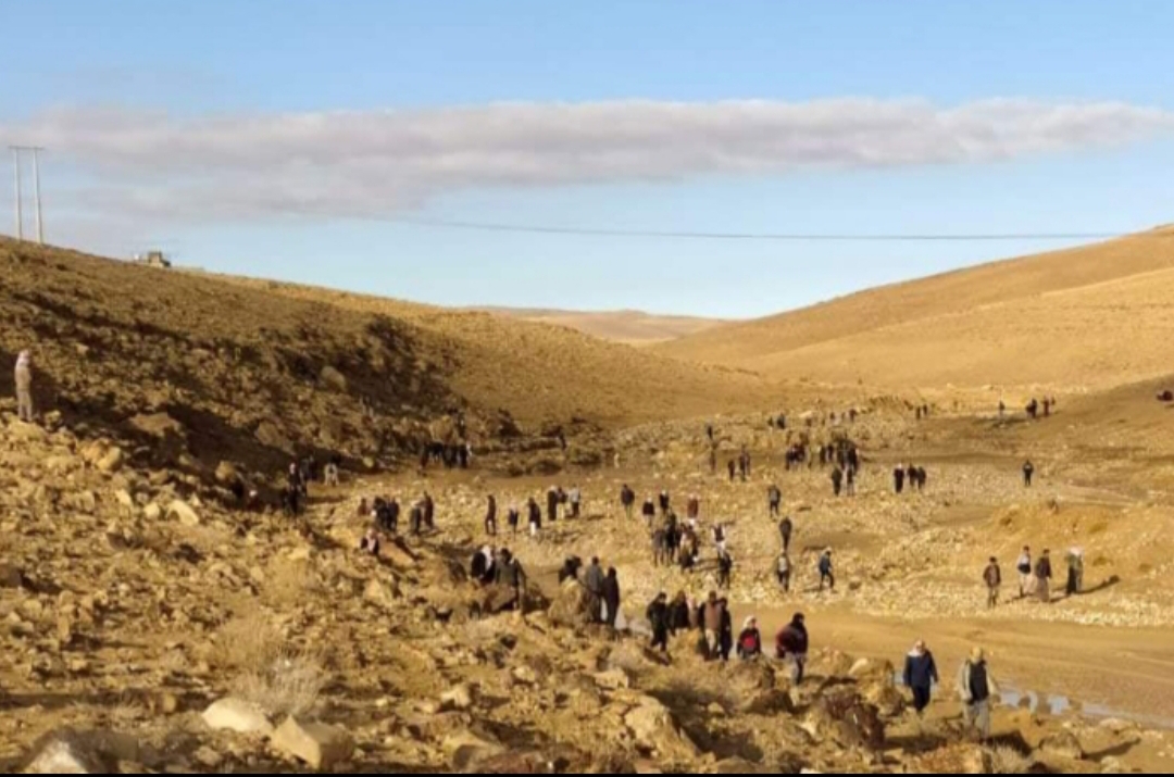 الأجهزة الأمنية تعثر على جثة الشاب الذي جرفته السيول بمنطقة المريغة.. صور