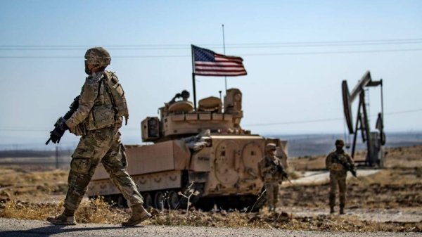 سانا: القوات الأمريكية تبني مصفاة للنفط شمال شرق سوريا