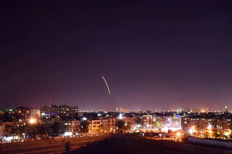 للمرة الثانية خلال هذا الشهر.. قصف إسرائيلي بصواريخ أرض-أرض جنوب دمشق