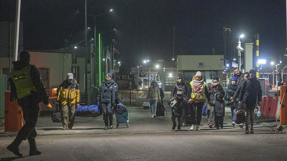 الأمم المتحدة تتحدث عن 500 ألف لاجئ من أوكرانيا والاتحاد الأوروبي يستعد لاستقبالهم