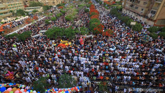 مصر تمنع اداء صلاة الفطر في الساحات العامة واحتجاج برلماني