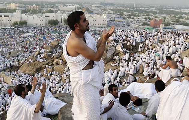 السعودية تعلن تفاصيل وضوابط موسم الحج لهذا العام