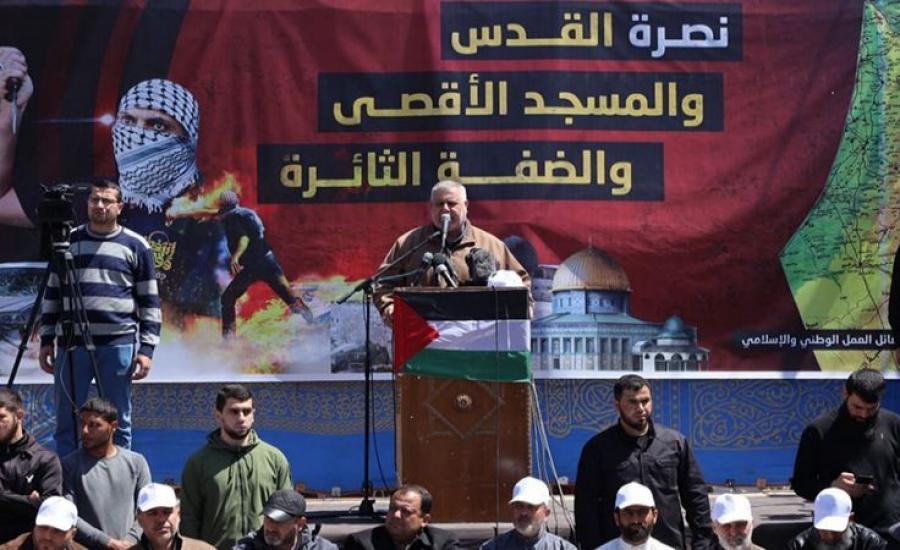 “لن نقف مكتوفي الأيدي”..الفصائل بغزة تحذّر الاحتلال من التمادي بعدوانه في الأقصى