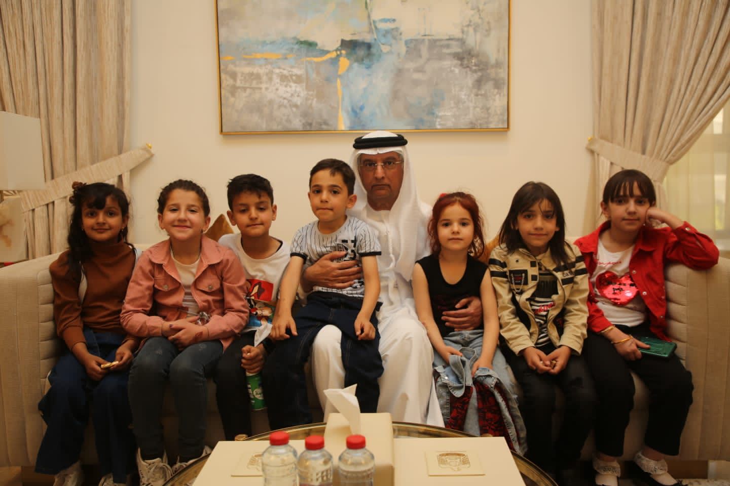 حتى أطفال الأردن شاركوا في تقديم واجب العزاء برحيل فقيد الأمة الشيخ خليفة