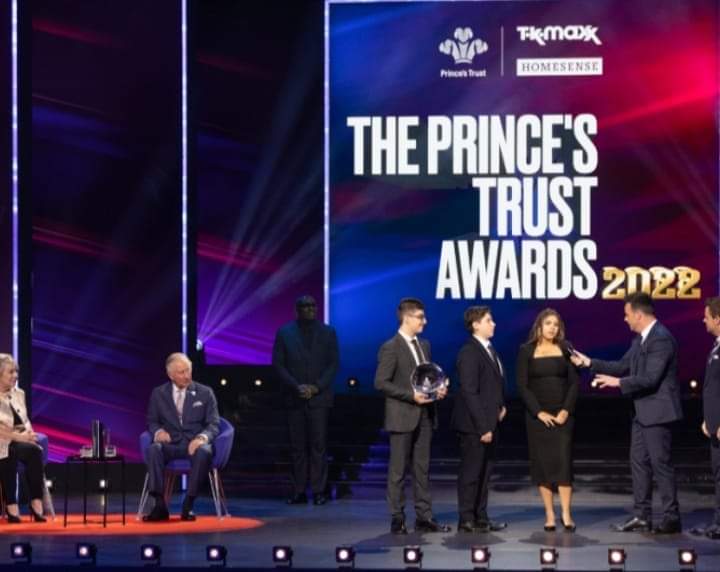 خلال حفل اقيم في لندن ” مبتكرون شباب من الأردن يفوزون بأول جائزة مجموعة Prince’s Trust Group للاستدامة “