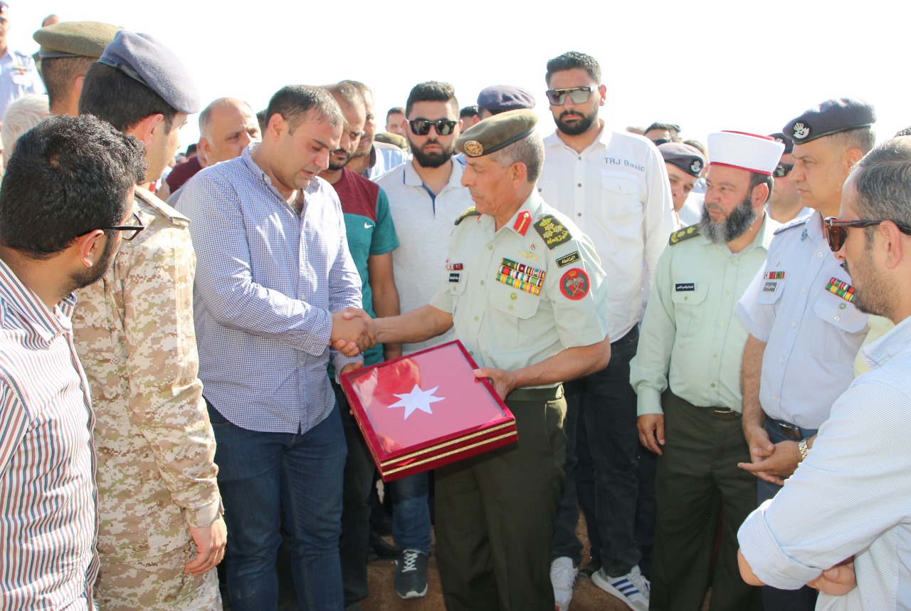 القوات المسلحة تشيع جثمان الشهيد الرائد الطيار بهاء محمد أبو غنمي