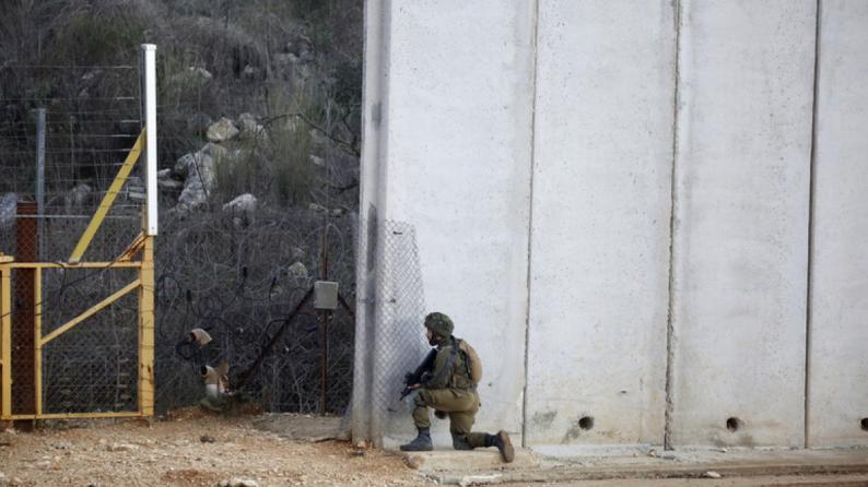 قوة تابعة لجيش الاحتلال تتمركز على الحدود اللبنانية الجنوبية تطلق الرصاص في الهواء