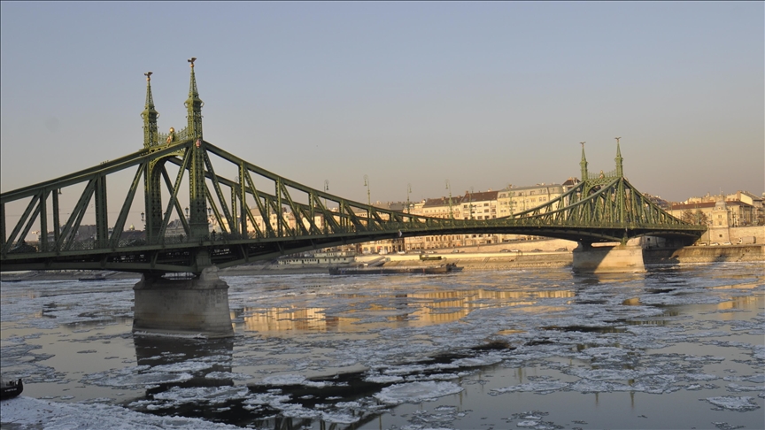 أوكرانيا : مرور 16 سفينة حبوب عبر قناة “بيستر”