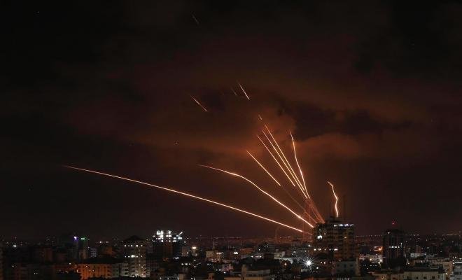 سرايا القدس تقصف مطار بن غوريون و تل أبيب وأسدود وبئر السبع وعسقلان ونتيفوت وسديروت بـ60 صاروخا