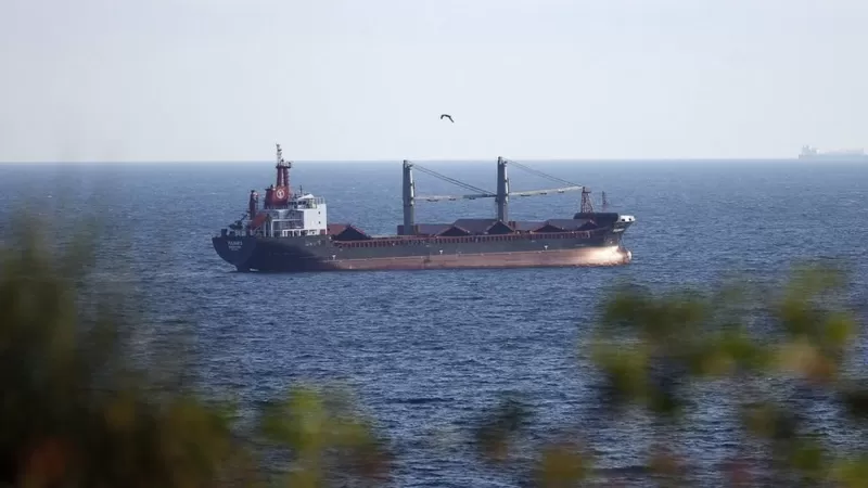 اربع سفن تحمل الحبوب تغادر موانئ أوكرانيا