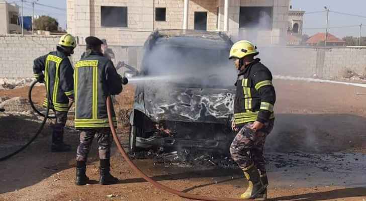 احتراق مركبة متوقفة على جسر الرمثا