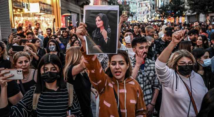 مقتل 35 شخصا على الأقل في تظاهرات إيران