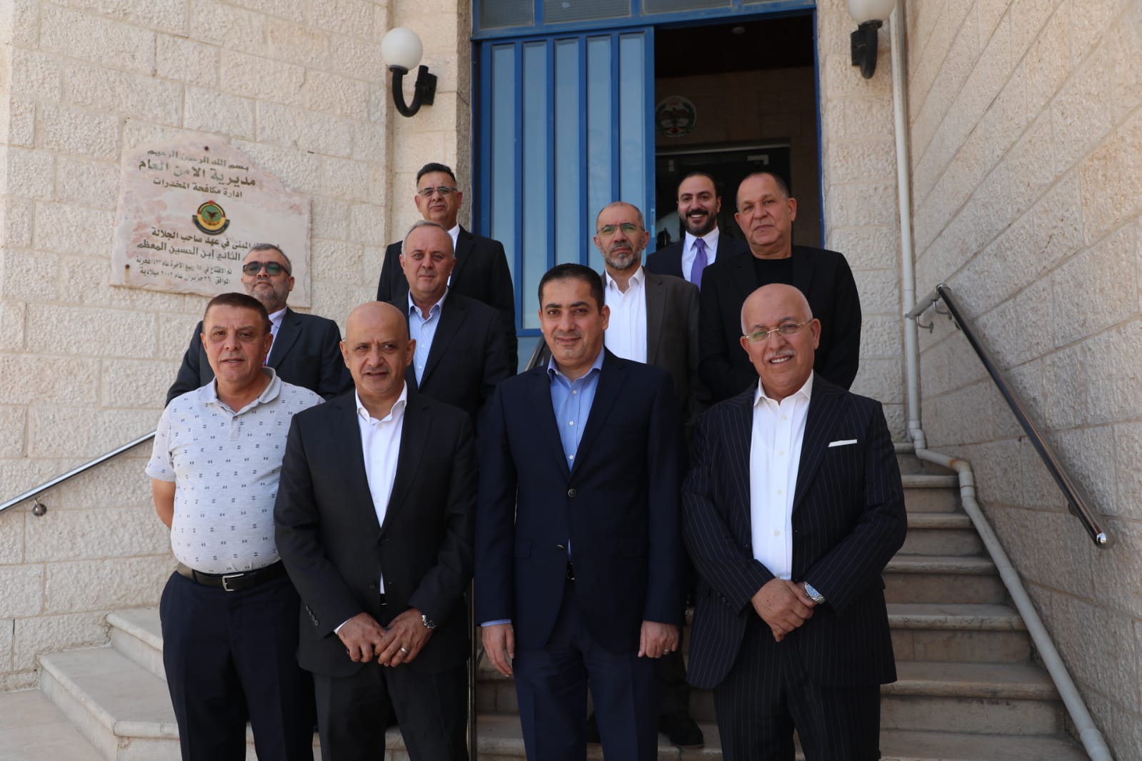 مجلس إدارة غرفة تجارة عمان يزور إدارة المخدرات