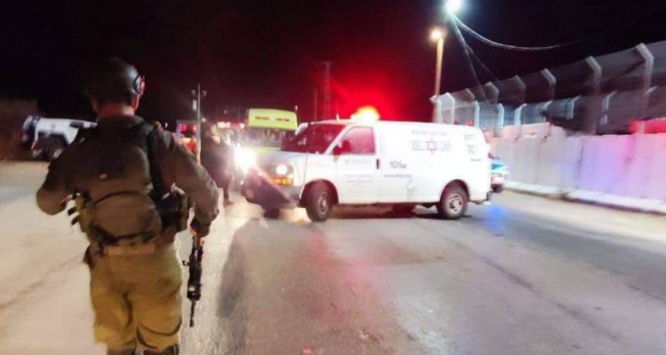 بالصور.. إصابة مستوطن في عملية إطلاق نار على سيارة “إسرائيلية” شرق نابلس