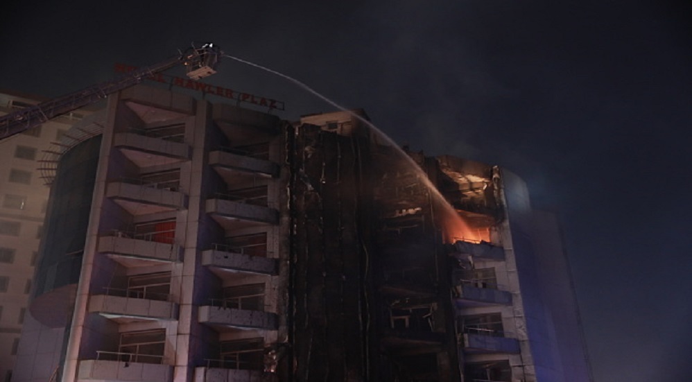 العراق.. حريق ضخم في أحد فنادق أربيل