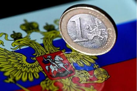 العملة الروسية تصعد.. اليورو يهبط إلى دون مستوى 52 روبلا للمرة الأولى منذ 2014