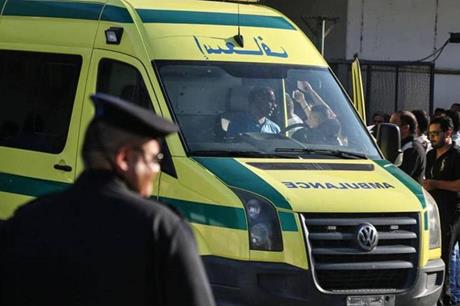 مصر .. وفاة شاب في حادث أليم أثناء إنقاذه أسرة من سيارة مشتعلة