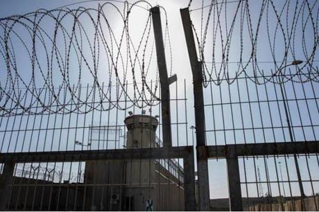 ‫ طولكرم: دعوات لتكثيف الحراك الشعبي لمساندة الأسرى في سجون الاحتلال