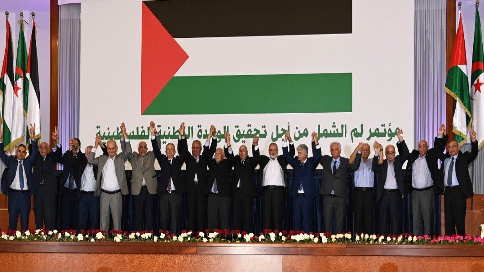 الرئيس الجزائري عن اتفاق المصالحة الفلسطينية: “يوم تاريخي”