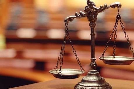 القضاء ينظر بقضية تزوير أذونات أشغال متهم بها 34 شخصا وشركة