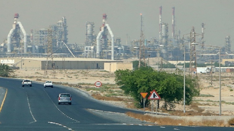 الكويت تخطط لإنشاء رصيف بحري جديد لتصدير النفط ومشتقاته