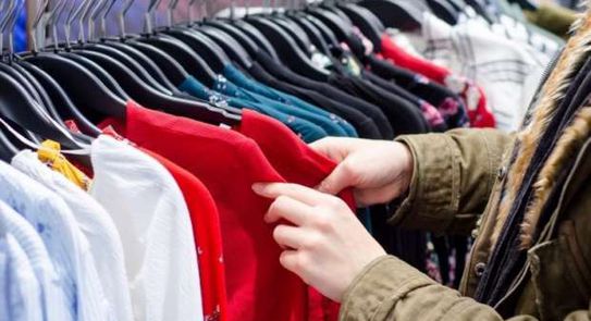 علان يتوقع انخفاض أسعار الألبسة الشتوية في الأردن