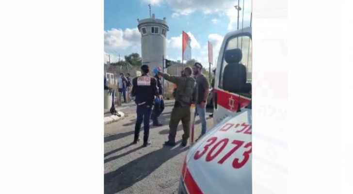 إصابة خطيرة لحارس أمن إسرائيلي بعملية دعس في رام الله