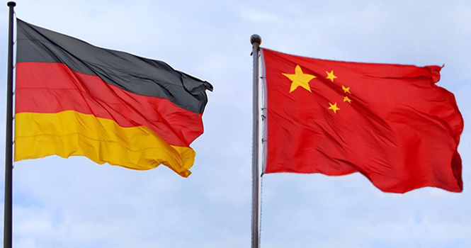 المستشار الألماني في الصين لتعزيز العلاقات الاقتصادية